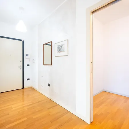 アパート Balcony Bliss! Elegant Residency