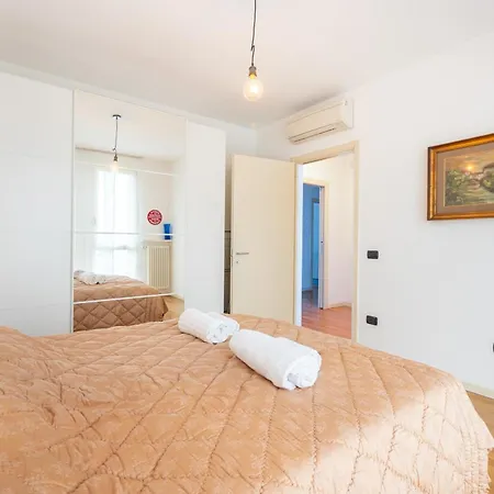 Balcony Bliss! Elegant Residency アパート パルマ