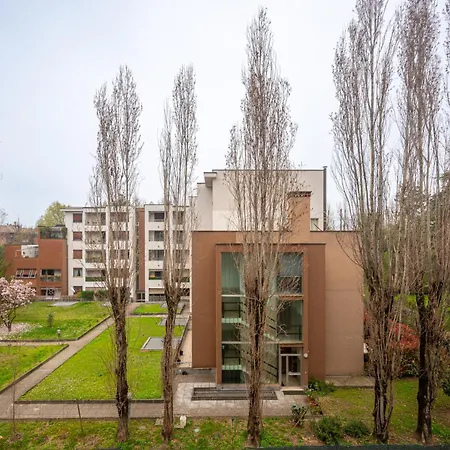 Balcony Bliss! Elegant Residency アパート *