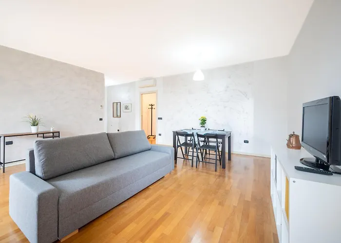 Διαμέρισμα Balcony Bliss! Elegant Residency *